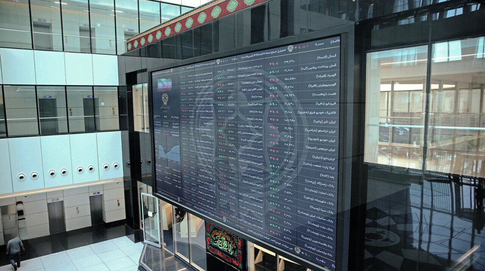 Iran stocks extend rally as TSE index surpasses 4 million points