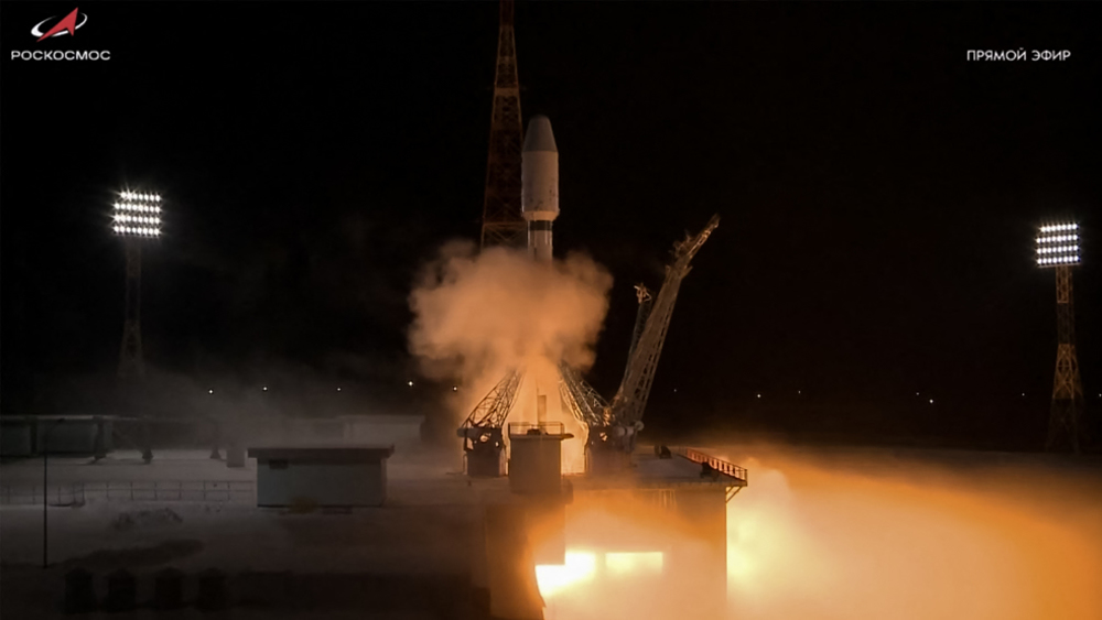 L’Iran lance trois satellites de conception nationale en orbite (Débat)