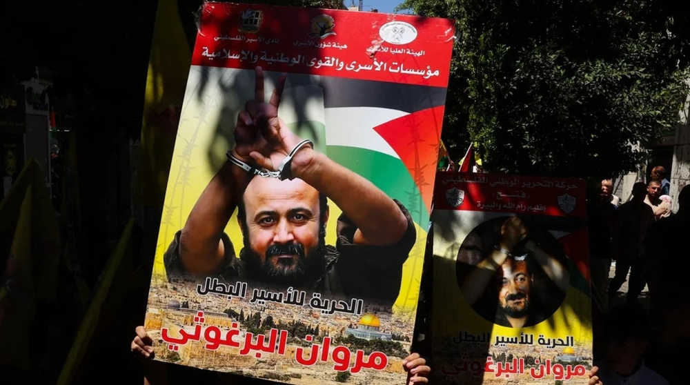 US Rep. Ilhan Omar (D-MN) (L) talks with Speaker of the House Nancy Pelosi (D-CA) during a rally with fellow Democrats before voting on H.R. 1, or the People Act, on the East Steps of the US Capitol on March 08, 2019 in Washington, DC. (AFP photo) 