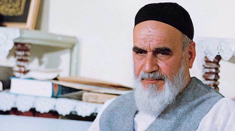 Why Iranians chose Imam Khomeini