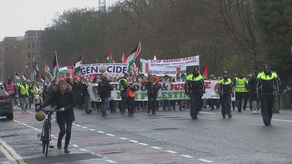 Thousands rally in Dublin to condemn Trump's Gaza plan