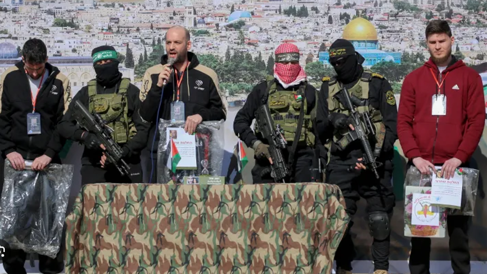 Hamas says ready to free all Israeli captives at once in phase two of truce