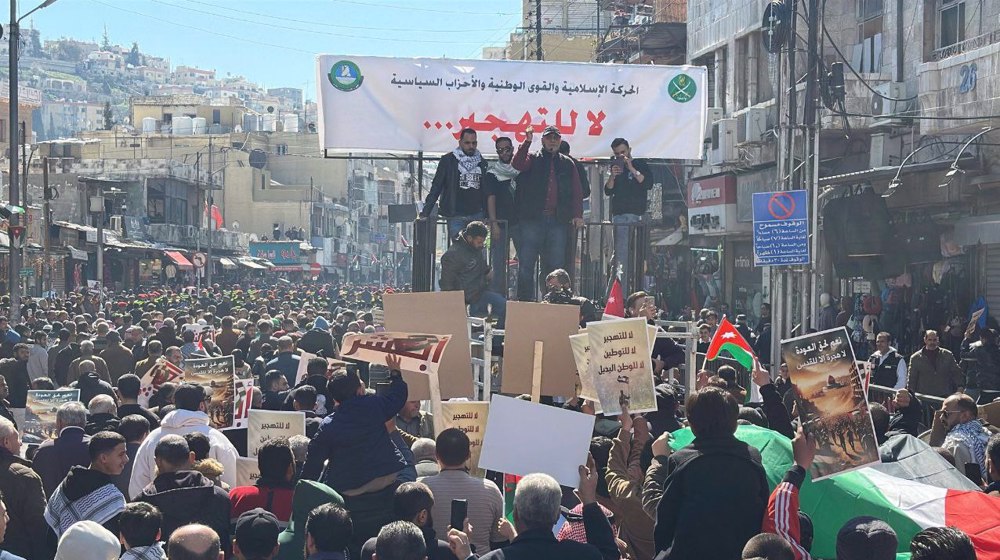 Jordanians rally en masse to censure Trump's Gaza takeover plan