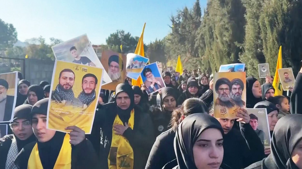 Thousands of mourners bid farewell to 120 Hezbollah fighters martyred in Israeli invasion 