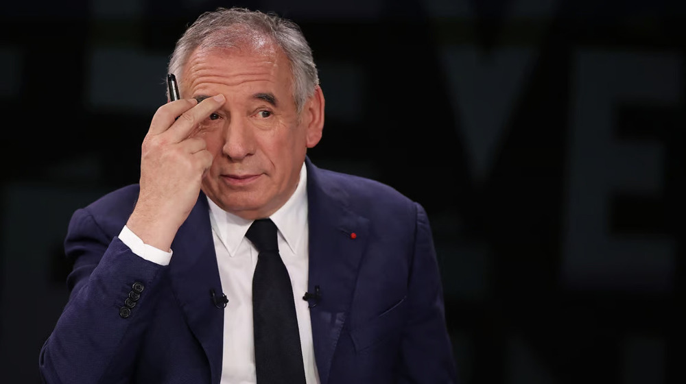 Budget 2025: Bayrou affronte deux motions de censure déposées par LFI