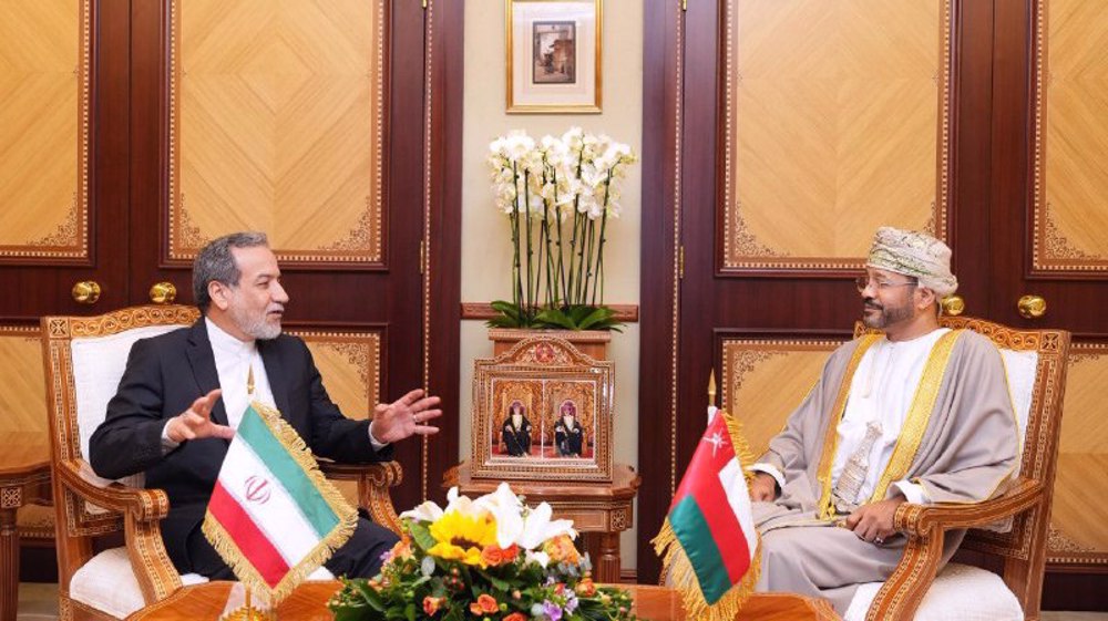 Iran, Oman foreign ministers discuss US ‘criminal’ aggression on Yemen