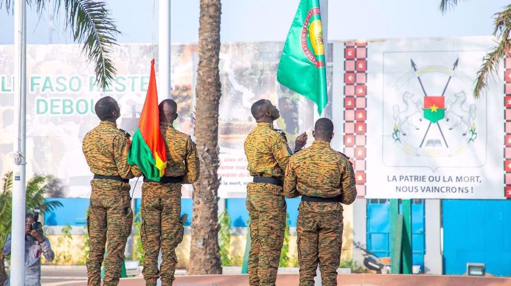 Le drapeau de l’AES flotte pour la première fois: un symbole d’unité et de souveraineté