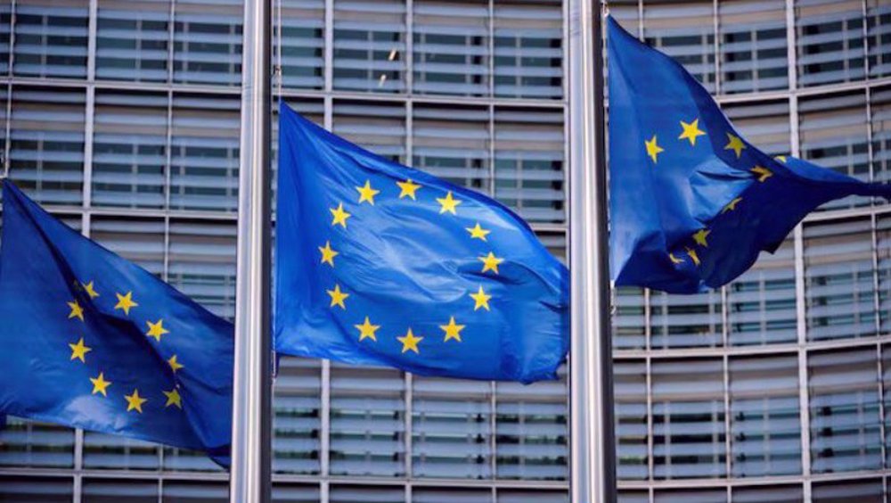 EU approves 17th package of sanctions against Russia 