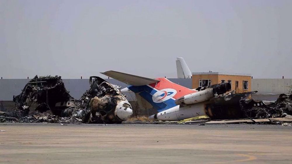 L'aéroport de Sanaa frappé par Israël: l'Iran condamne 