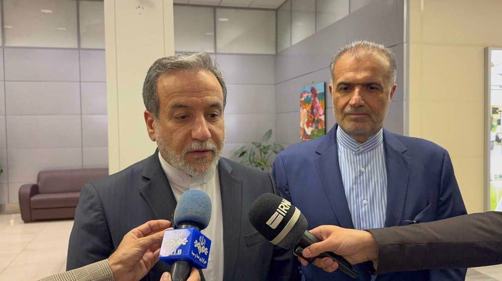 FM Araghchi arrives in Moscow, says will hold ‘crucial meeting’ with Putin