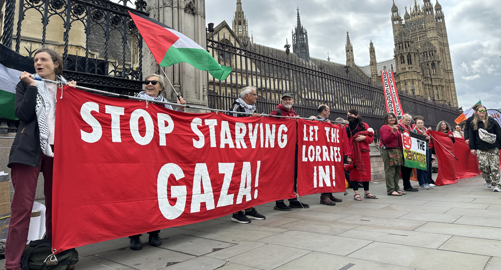 Majority of British people favor military sanctions against Israel