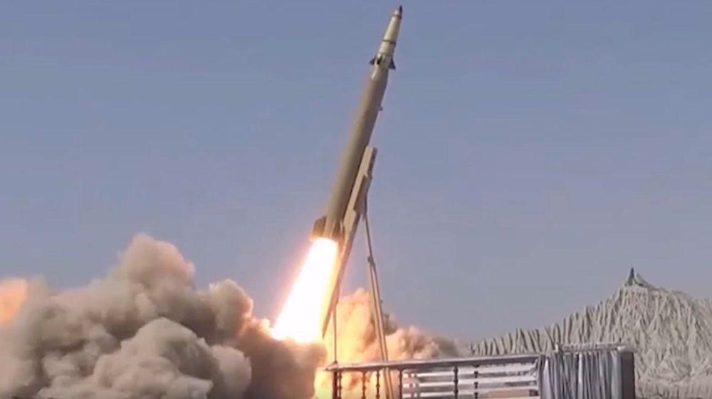Iran: le nouveau missile guidé par INS est un élément clé du matériel défensif du pays 