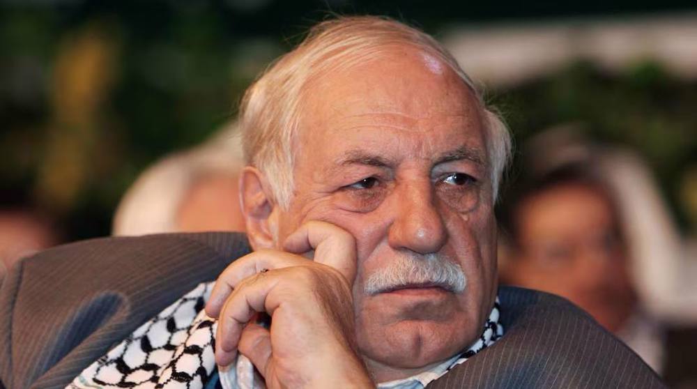 HTS militants desecrate tomb of leading Palestinian figure Ahmed Jibril in Damascus