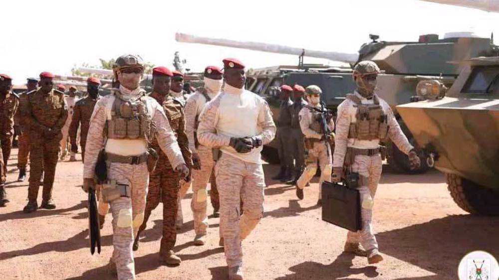 Mali: l'armée renforcée, les forces armées encore plus puissantes
