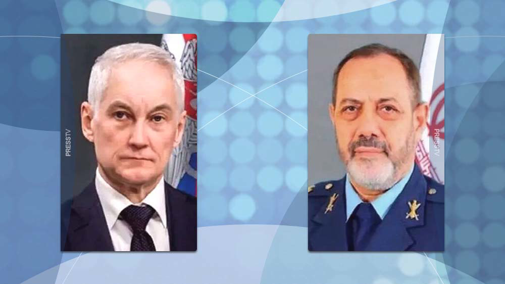 Iran, Russia defense chiefs discuss strengthening cooperation