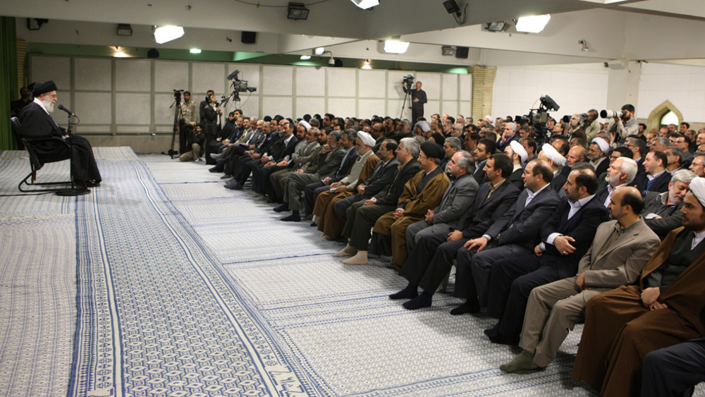 Menaces proférées à l’encontre du Leader : des professeurs iraniens mettent en garde