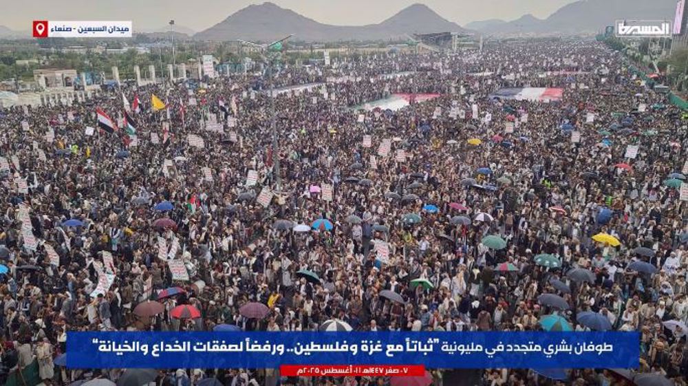 Thousands of Yemenis rally in Sana’a in solidarity with Gaza despite rainfall