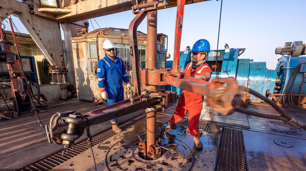 OPEC data shows Iran’s oil output fell by 0.37% in July