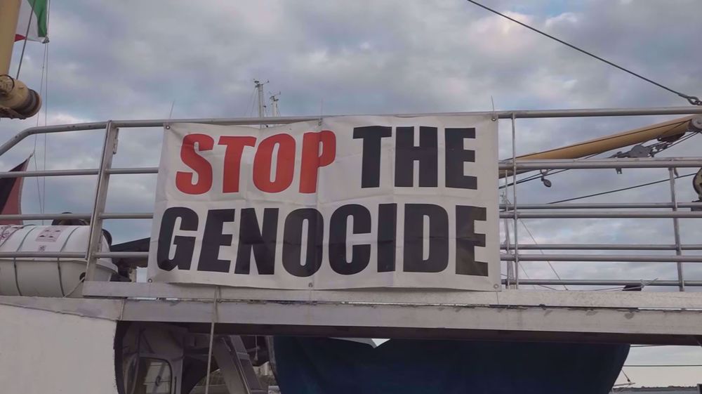 Port workers in Genoa block ships carrying weapons destined for Israel
