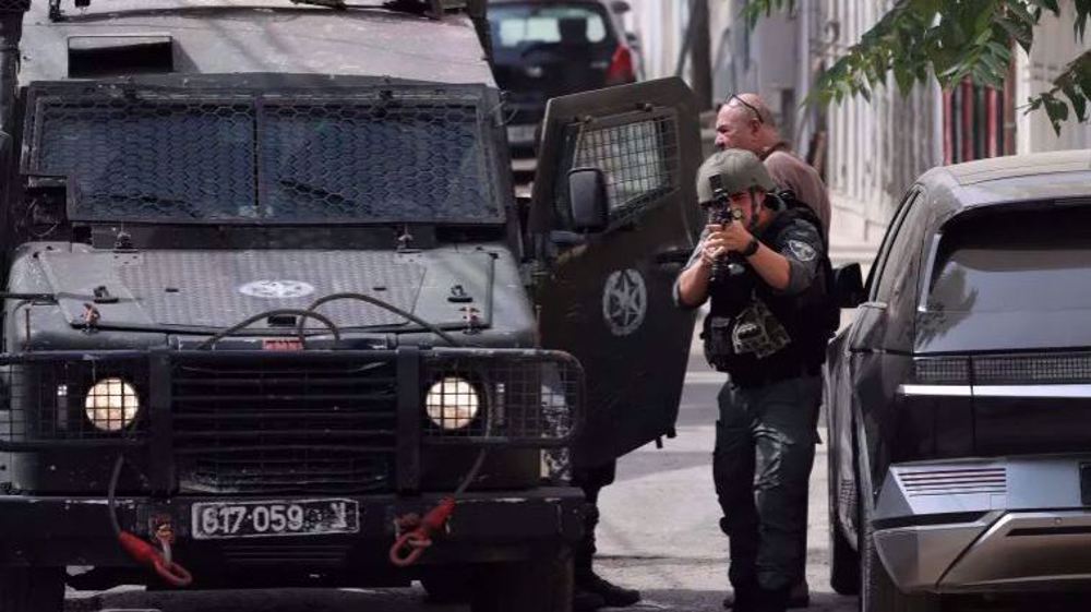 Palestinian resistance strikes invading Israeli troops in Gaza