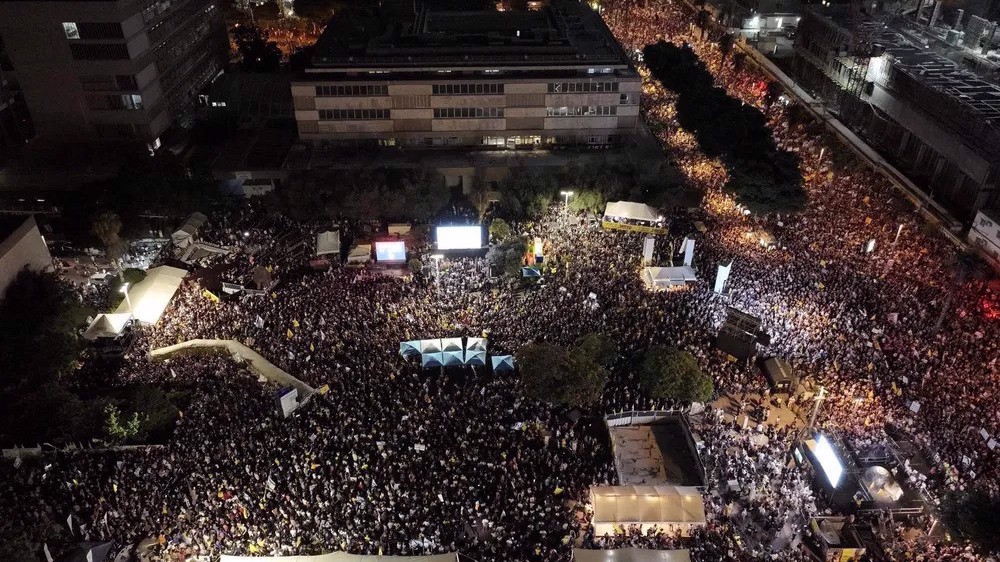 Les manifestants anti-Netanyahu réclament la fin de la guerre à Gaza