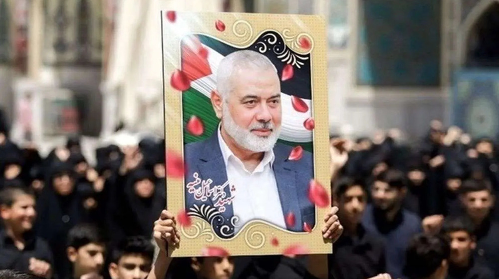 Le président Pezeshkian rend hommage au martyr Haniyeh