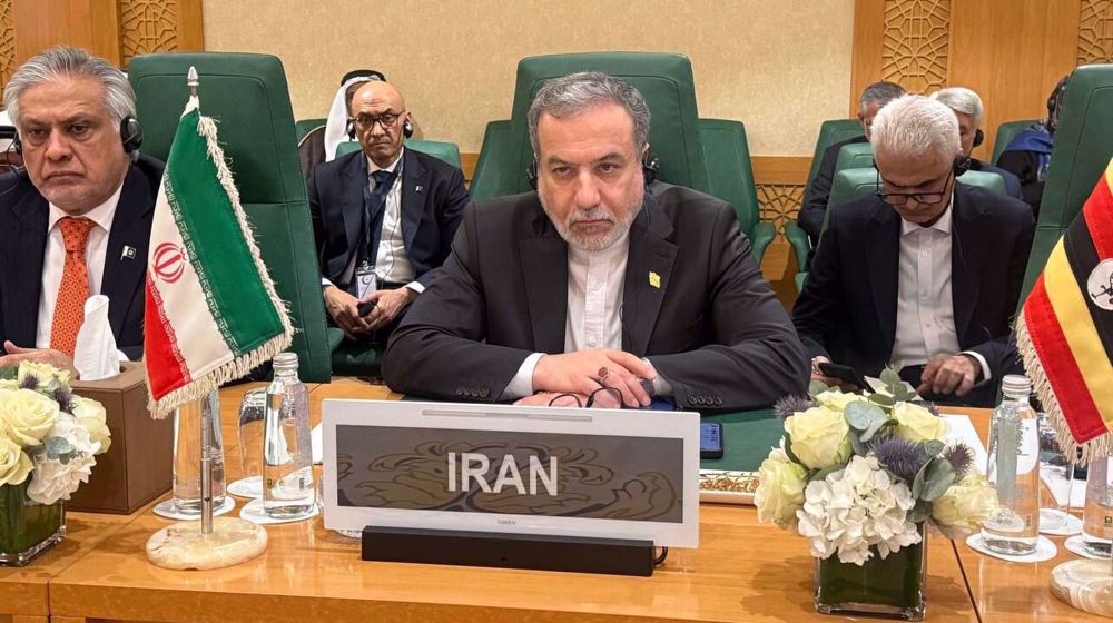 Les pays musulmans doivent rompre toute relation avec Israël (Araghchi)