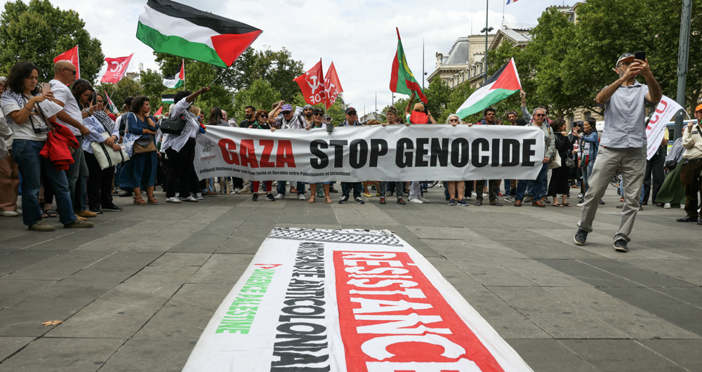 Thousands march in Paris against Gaza blockade