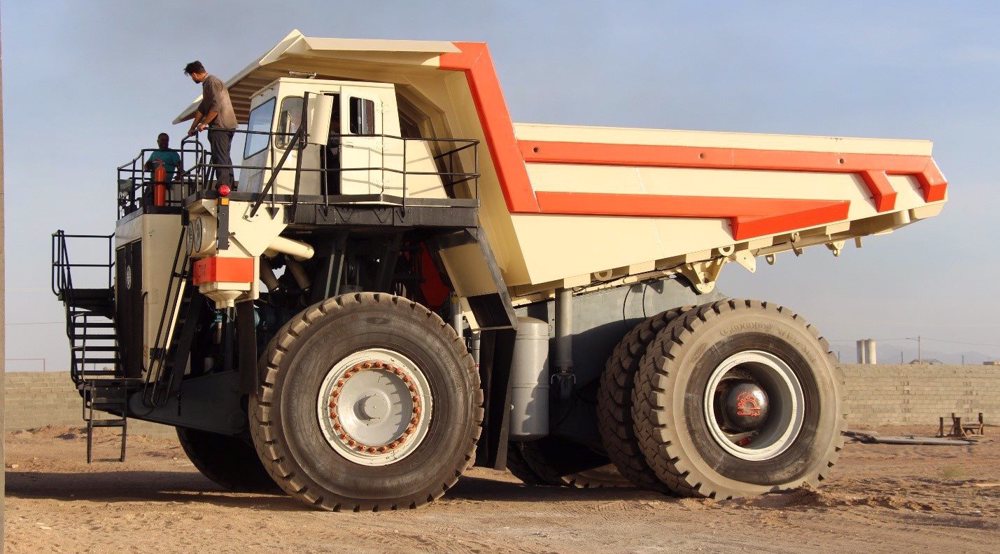 Iran unveils home-made 150-mt dump truck despite sanctions