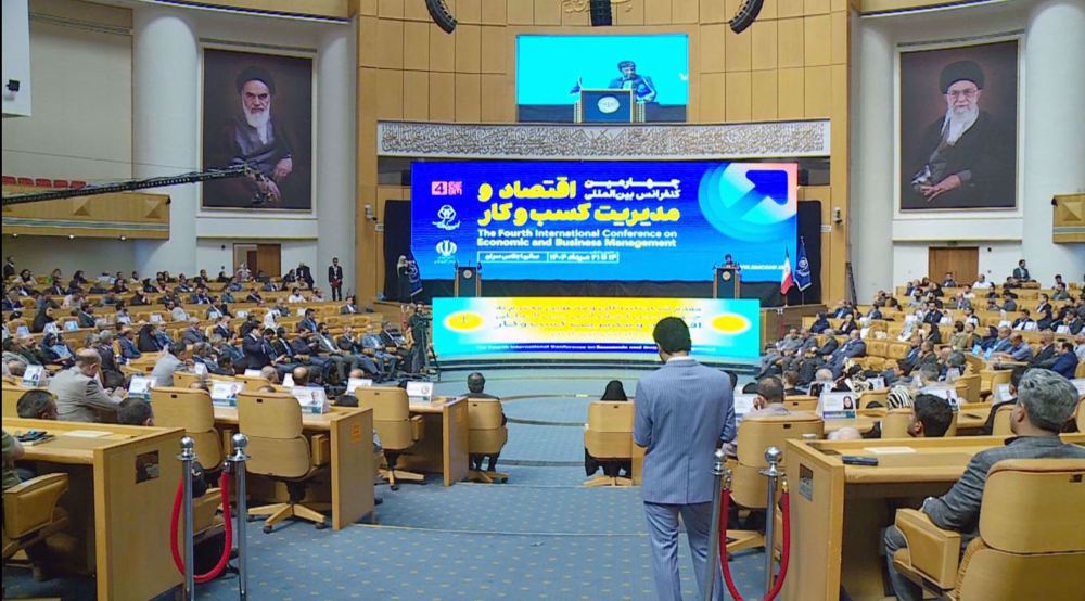 Iranian businesses prepare for ‘snapback’