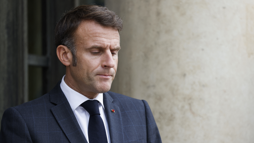 Algérie: Macron exige une approche de plus grande fermeté