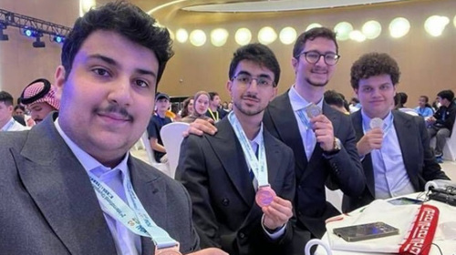 Iranian students claim 4 medals at International AI Olympiad