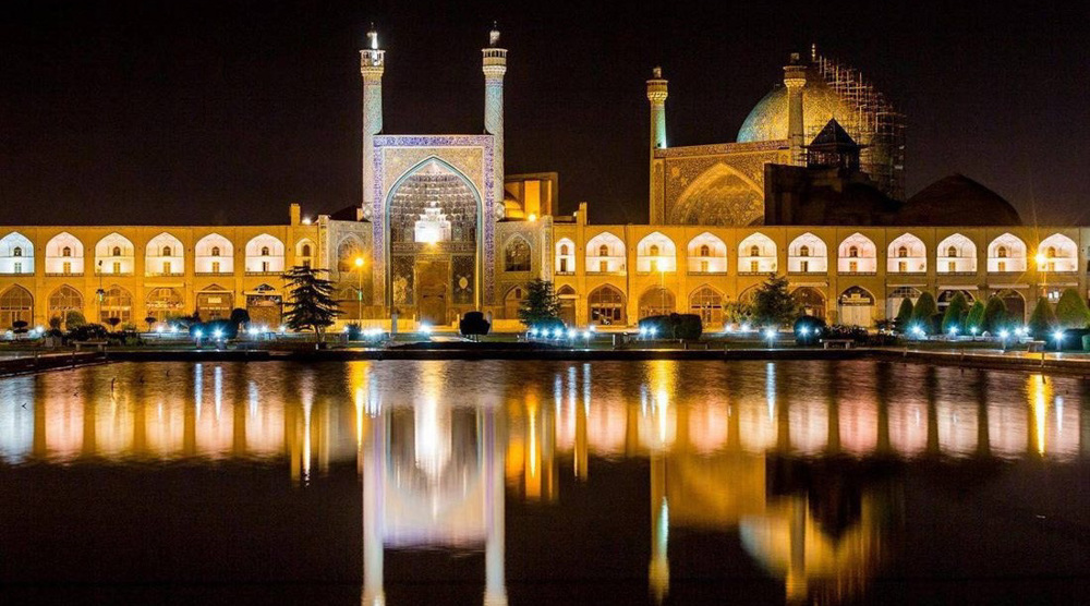 Insider's view of the Country: Naqsh-e-Jahan Square