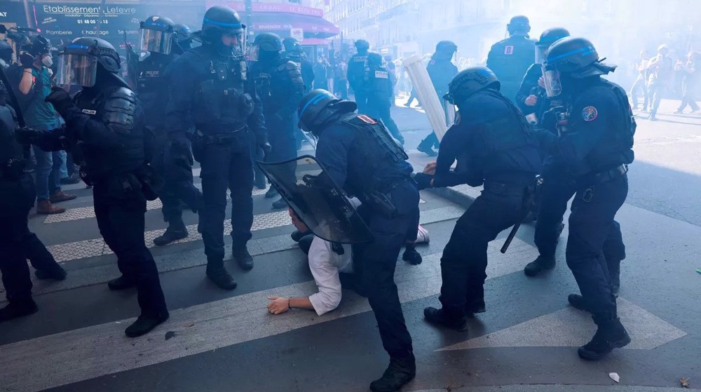 France: entraves à l’exercice des libertés dont le droit de manifester