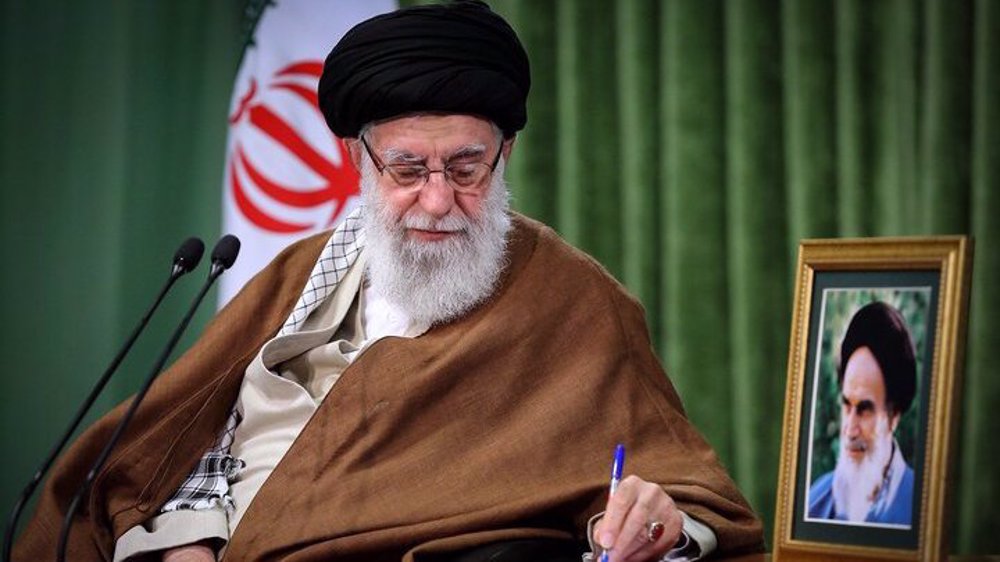 Message de condoléances du Leader à l’Ayatollah Sistani