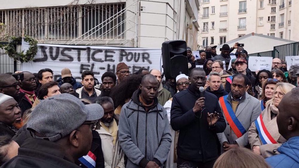 Rassemblent à Paris pour dénoncer les violences policières