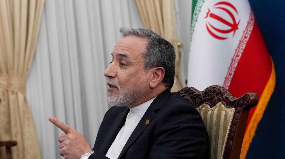 Araghchi slams World Economic Forum for canceling his Davos invitation