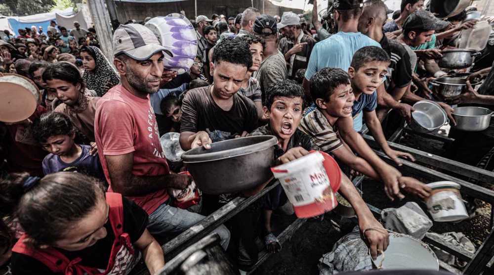 Israeli-approved ‘traders’ allowed to profit from Gaza aid barred from humanitarian NGOs: Report