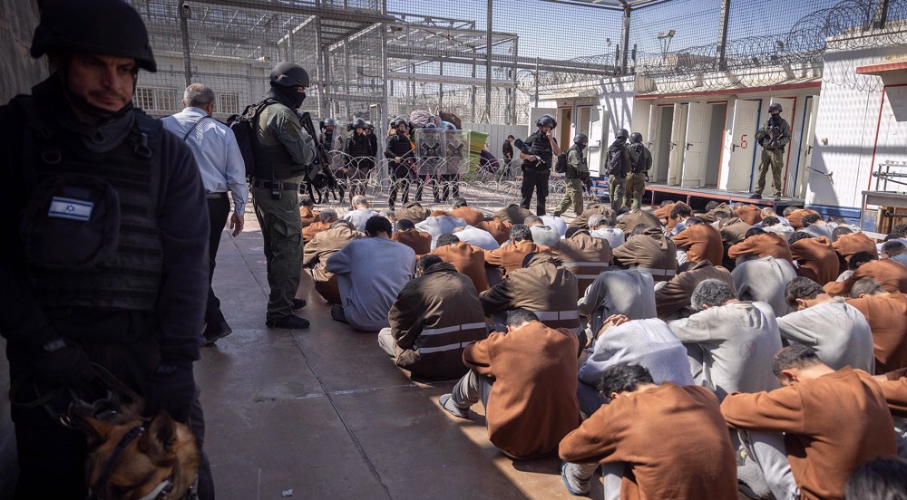 Rights group: Israel continues to torture 2,000 Gaza abductees despite truce