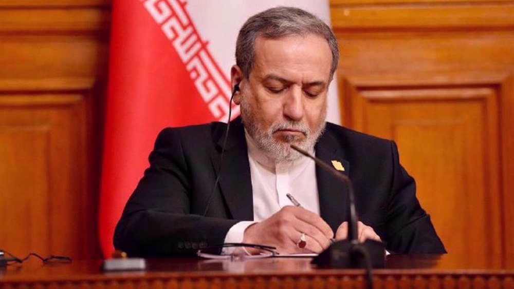 « Grave erreur stratégique »: Araghchi fustige l’Europe pour placer le CGRI sur la liste noire