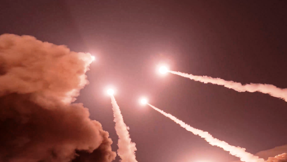 Menaces militaires américaines : l'Iran promet une riposte immédiate à toute agression