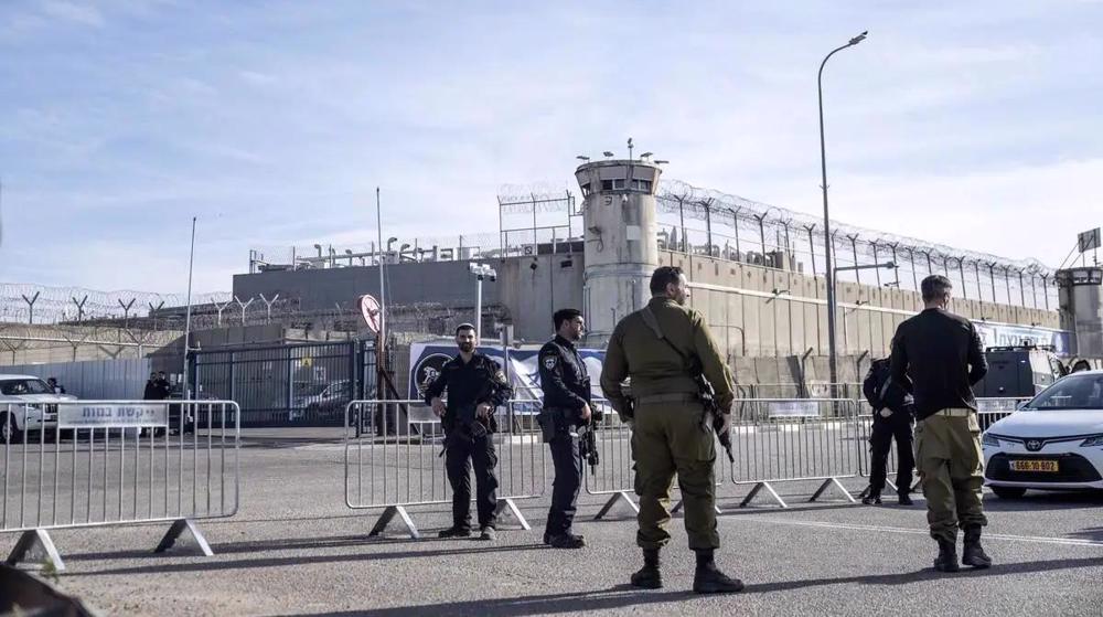 Advocacy groups launch media campaign to ‘save’ Palestinian prisoners 