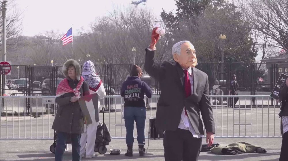 Netanyahu rushes to White House as Iranian leverage grows