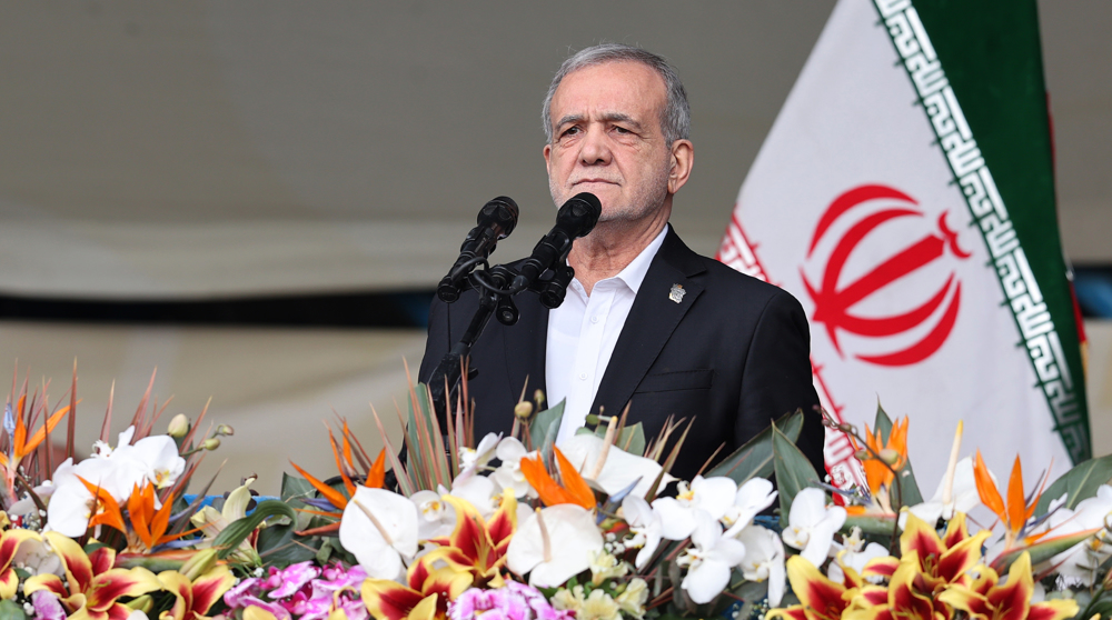 Iran : le président Pezeshkian salue la participation massive à la marche du 11 février