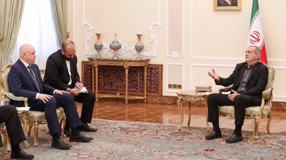 Completion of corridor projects to open new chapter in Iran-Russia ties: Pezeshkian