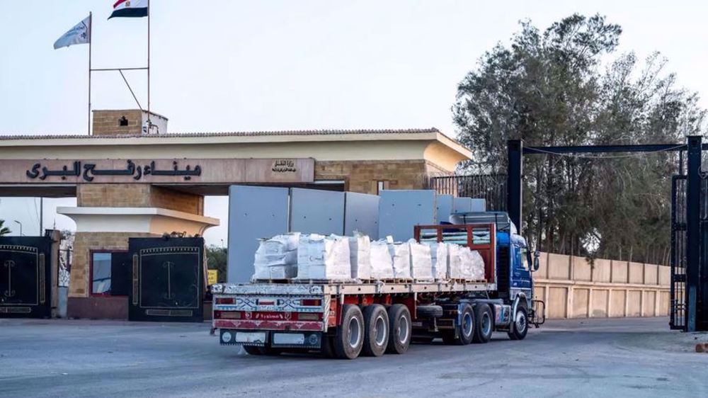 First group of Palestinians returning from Egypt passes through Rafah crossing