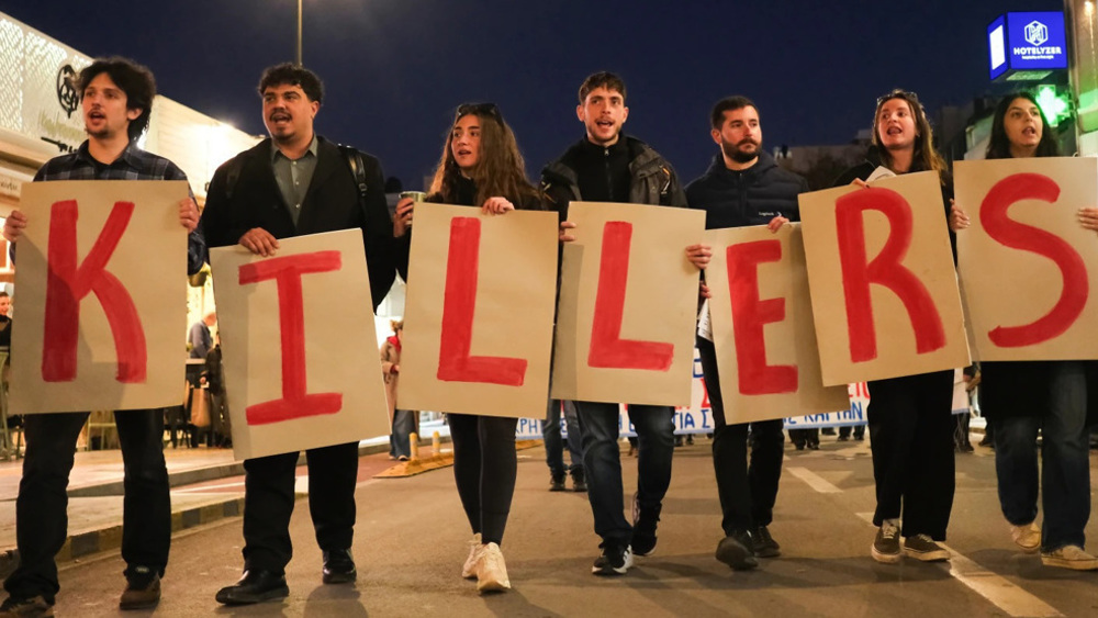 Manifestation contre l’arrivée d’un porte-avions US en Crète