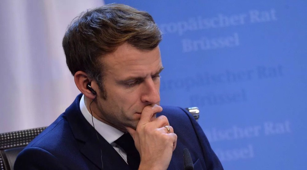 Emmanuel Macron se prend les pieds dans l'affaire Epstein