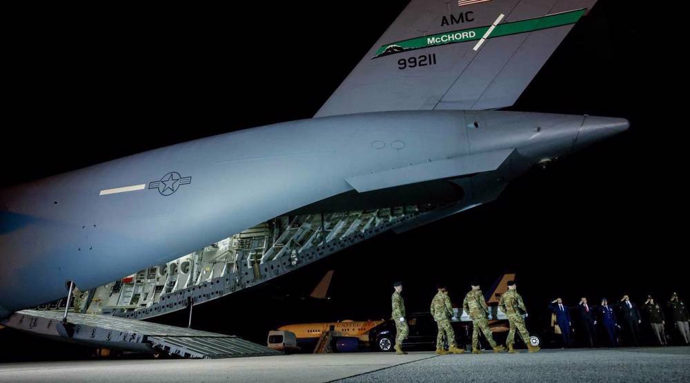 Hundreds of US troops will be killed if Trump attempts ground invasion of Iran: Senator