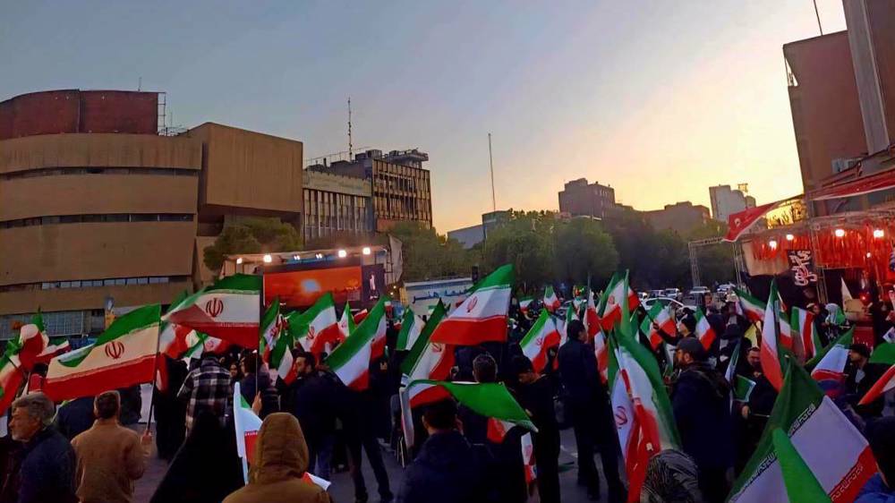 Iranians begin mass funeral for sailors martyred in US attack